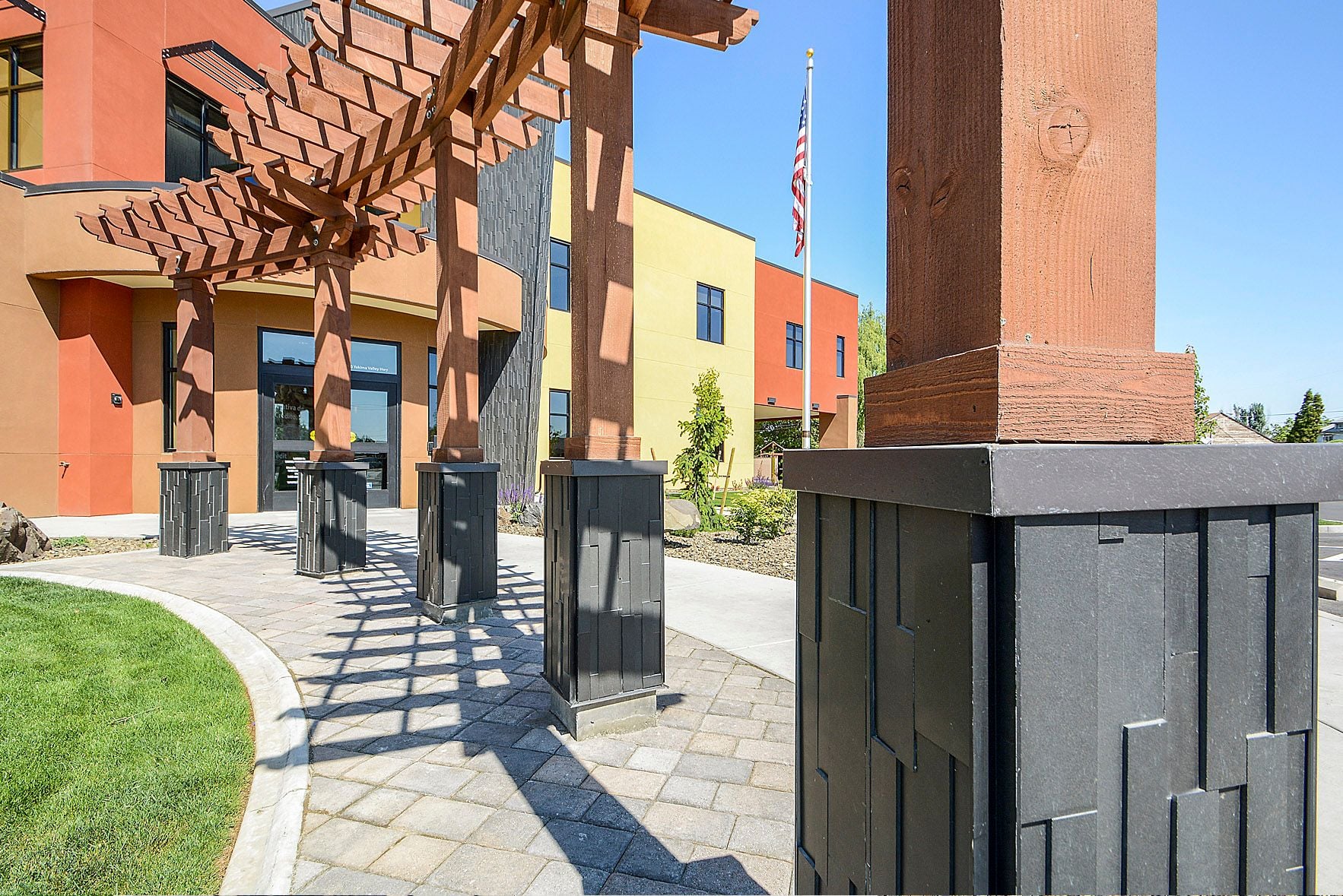 Exteriors Image -5c8264ed39513